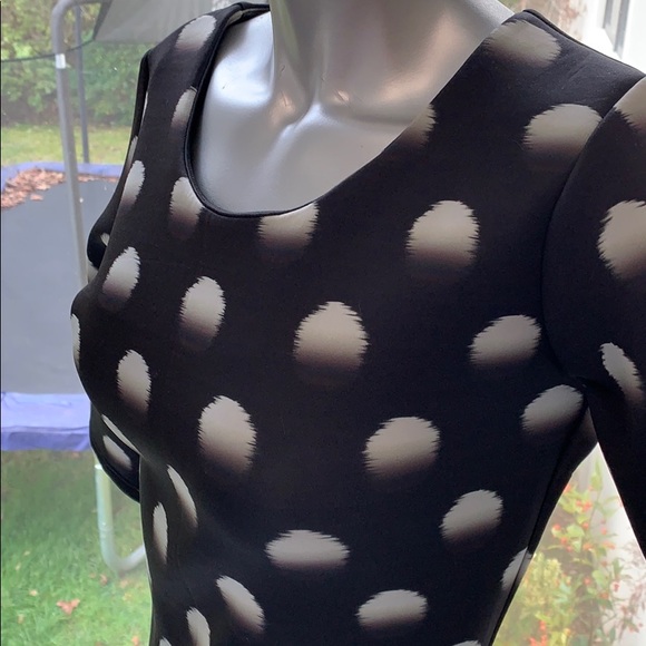 Smashed Lemon Dress - Picture 2 of 6